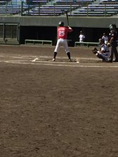 画像に含まれている可能性があるもの:1人以上、スポーツ、野球