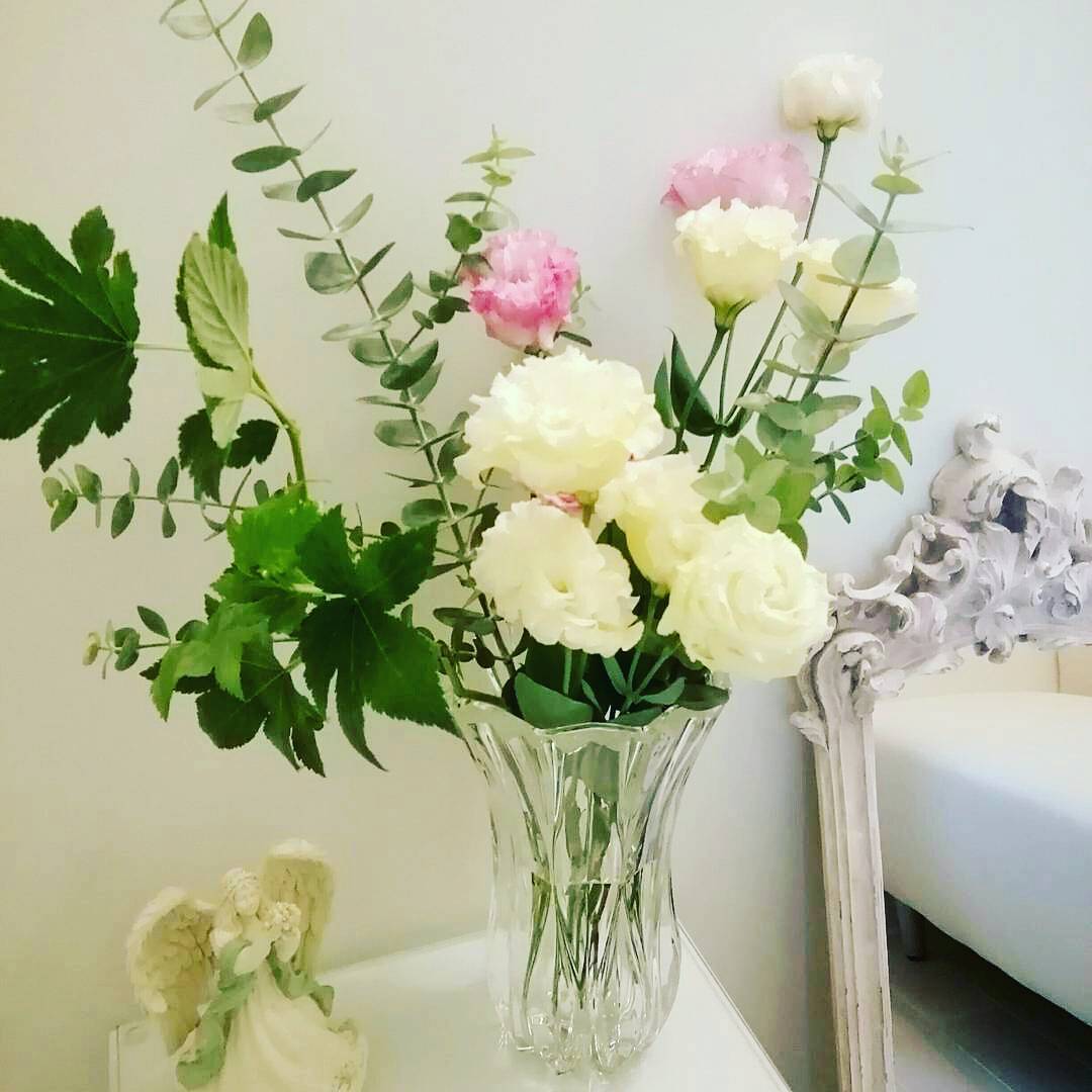 お花がいっぱい♡
#スペースフローリア #軽井沢 #レンタルサロン #イベントスペース #アロマセラピーサロン